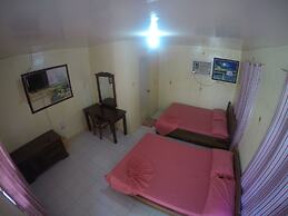 Buena Lynne's Resort Annex