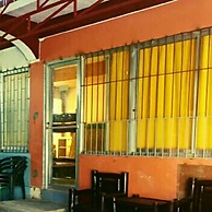 Buena Lynne's Resort Annex