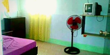 Buena Lynne's Resort Annex