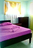 Buena Lynne's Resort Annex