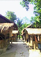 Buena Lynne's Resort Annex