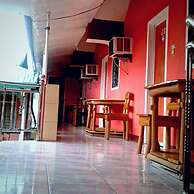 Buena Lynne's Resort Annex