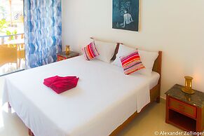 Alona Vida Beach Hill