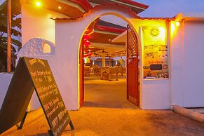 Alona Vida Beach Hill