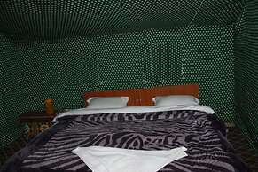 Auspicious Camps and Cottages