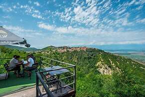 Kanudosi Guest House