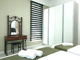 Sunset Seaview Vacation Condos at Infinity Avenue