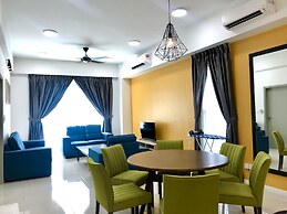 Sunset Seaview Vacation Condos at Infinity Avenue