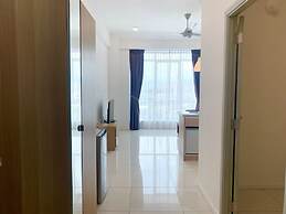 Sunset Seaview Vacation Condos at Infinity Avenue