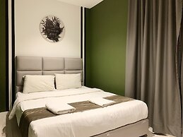 Sunset Seaview Vacation Condos at Infinity Avenue