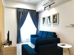 Sunset Seaview Vacation Condos at Infinity Avenue