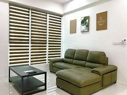 Sunset Seaview Vacation Condos at Infinity Avenue