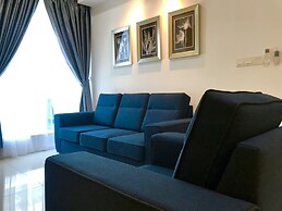 Sunset Seaview Vacation Condos at Infinity Avenue