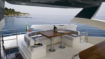 Italy Luxury Yacht Charter