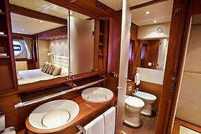 Italy Luxury Yacht Charter