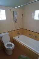 Three Moons Homestay