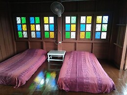 Three Moons Homestay