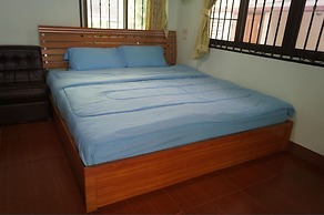 Three Moons Homestay