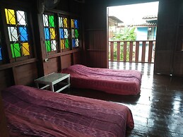 Three Moons Homestay