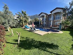 Pegasus Hotel & Villa