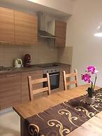 Corvin Rose Apartment Hotel