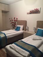 Corvin Rose Apartment Hotel