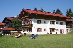 Ferienwohnungen Beim Hausbacher