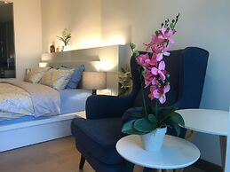 Astra Suites Central