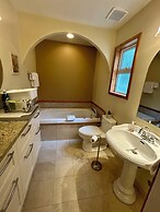 Cobble Wood & Bird Sanctuary Guest Houses