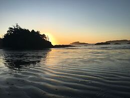 Cobble Wood & Bird Sanctuary Guest Houses