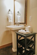 Cobble Wood & Bird Sanctuary Guest Houses