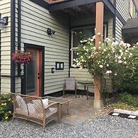 Cobble Wood & Bird Sanctuary Guest Houses