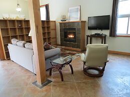 Cobble Wood & Bird Sanctuary Guest Houses