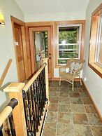 Cobble Wood & Bird Sanctuary Guest Houses