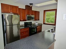 Cobble Wood & Bird Sanctuary Guest Houses