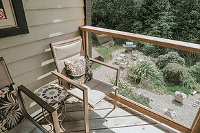 Cobble Wood & Bird Sanctuary Guest Houses