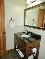 Cobble Wood & Bird Sanctuary Guest Houses