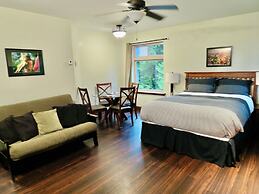 Cobble Wood & Bird Sanctuary Guest Houses