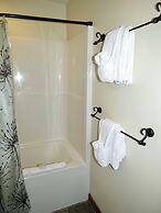 Cobble Wood & Bird Sanctuary Guest Houses