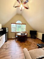 Cobble Wood & Bird Sanctuary Guest Houses