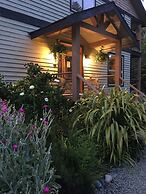 Cobble Wood & Bird Sanctuary Guest Houses