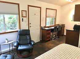 Cobble Wood & Bird Sanctuary Guest Houses