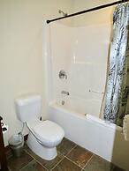 Cobble Wood & Bird Sanctuary Guest Houses