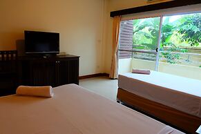 Baan Suanphet Resort