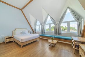 Dalat De Charme Village