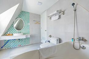 Dalat De Charme Village