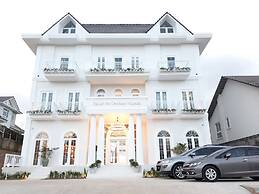 Dalat De Charme Village