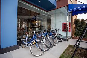 Blu Hotel Nakhon Phanom