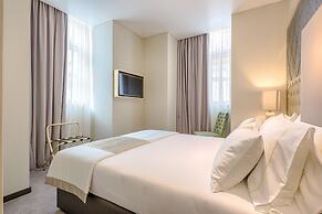 MeraPrime Gold Design Hotel