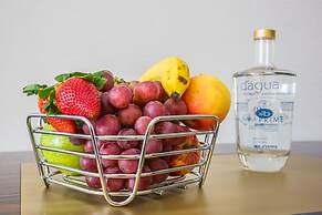 MeraPrime Gold Design Hotel